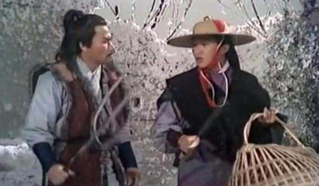 83版射雕英雄传周伯通经典片段,射雕英雄传83版经典武打片段