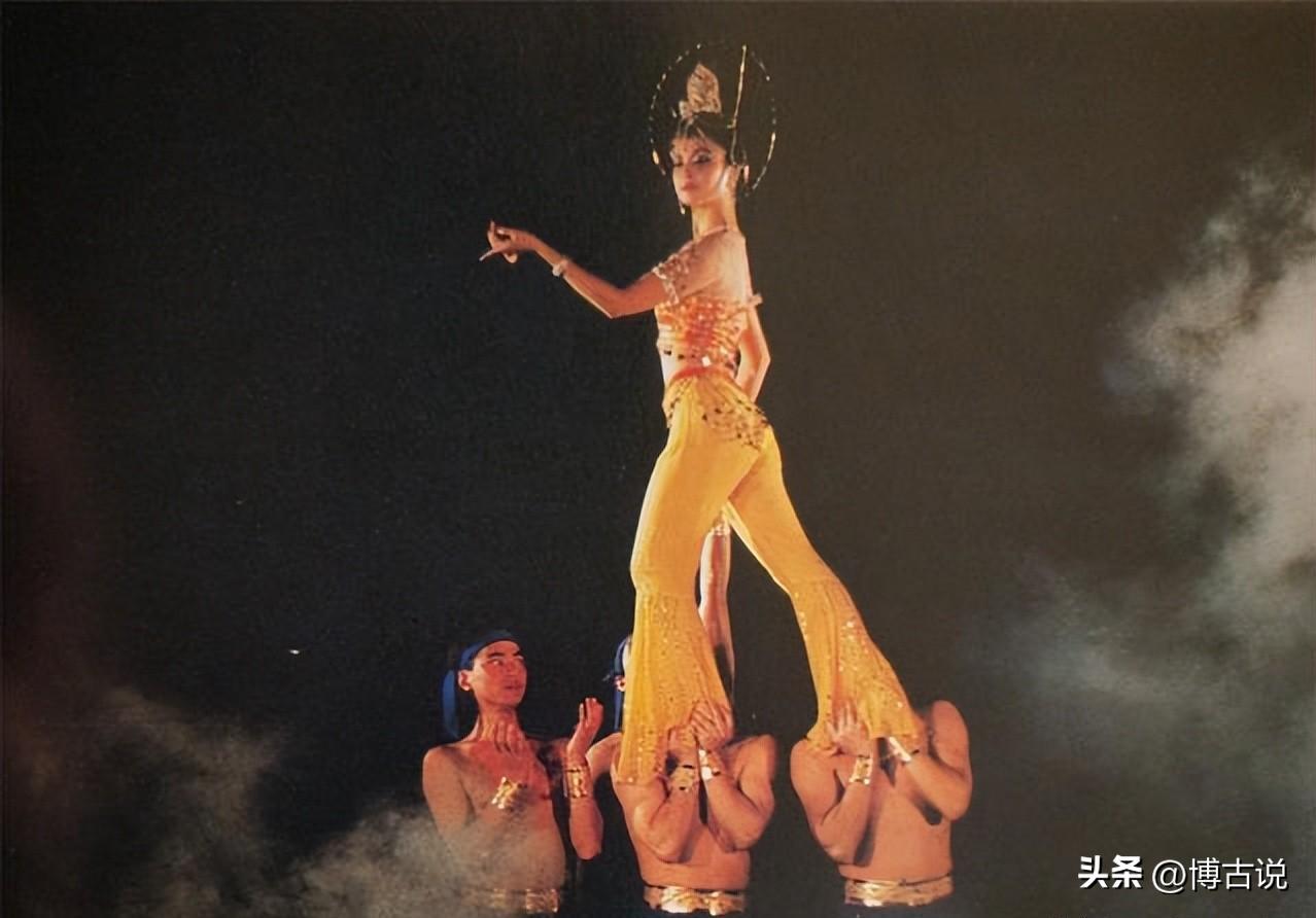 “东方美神”最后时光:自费27万执意从美回国,落地5天魂归故里