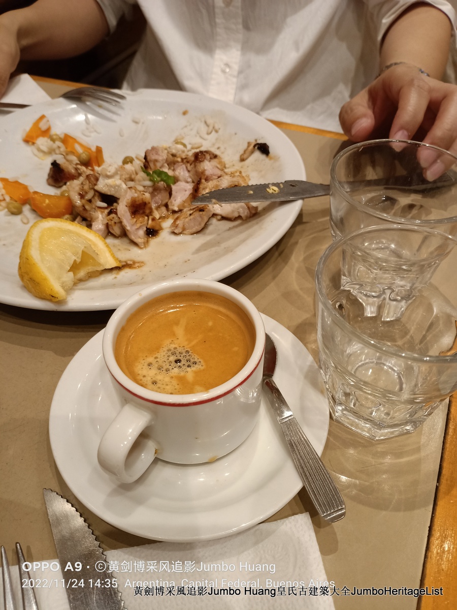 第5023回：富得像个阿根廷人，蓝花楹咖啡馆酒吧