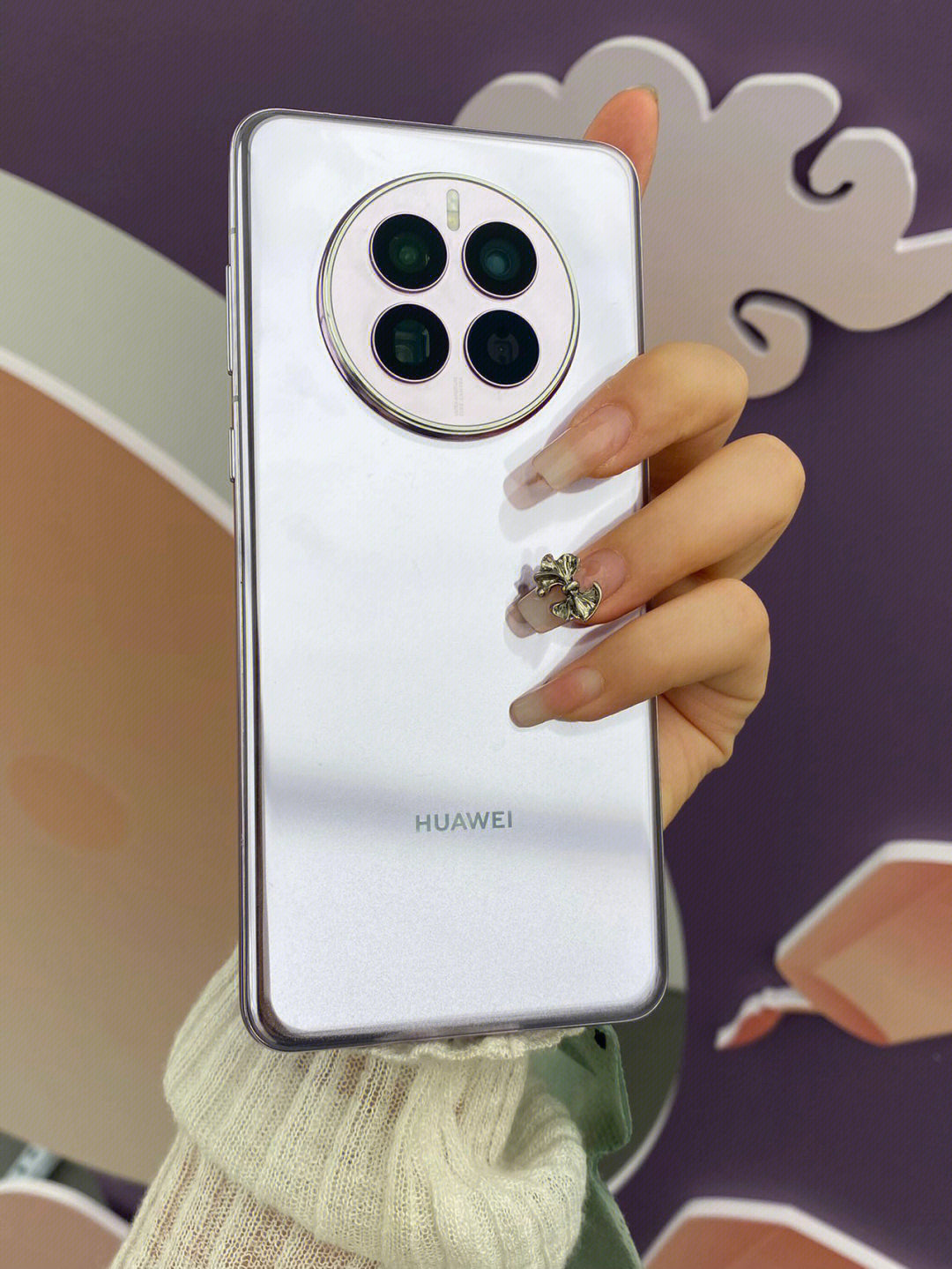 为什么说华为mate40系列是巅峰之作,搭载麒麟9000e华为mate40可以买吗