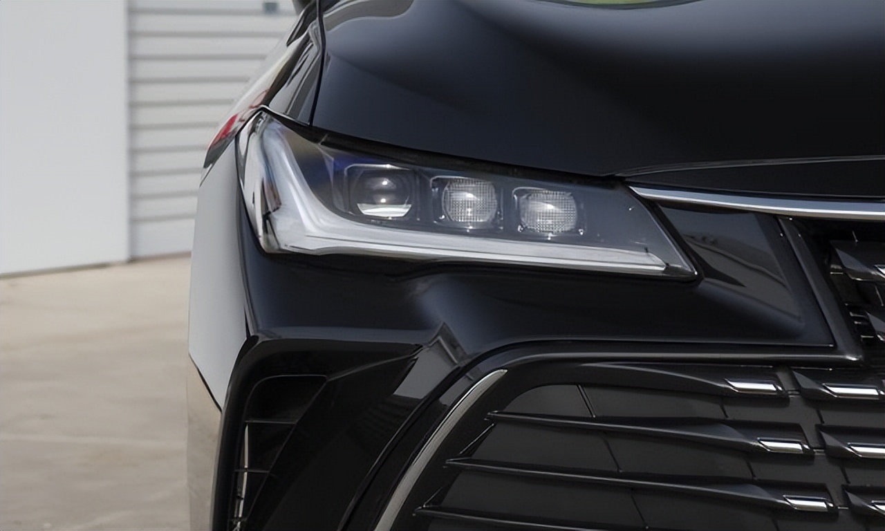 丰田亚洲龙混动车主真实感受,丰田亚洲龙2.5l油耗车主真实油耗