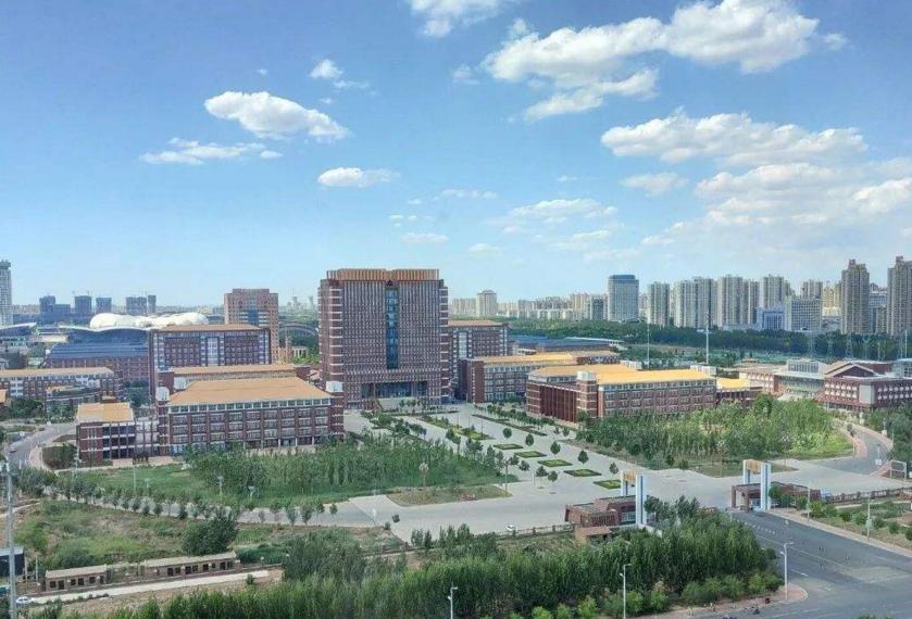 校名看似不起眼的大学，学生进入国企的几率却很大，值得考生参考