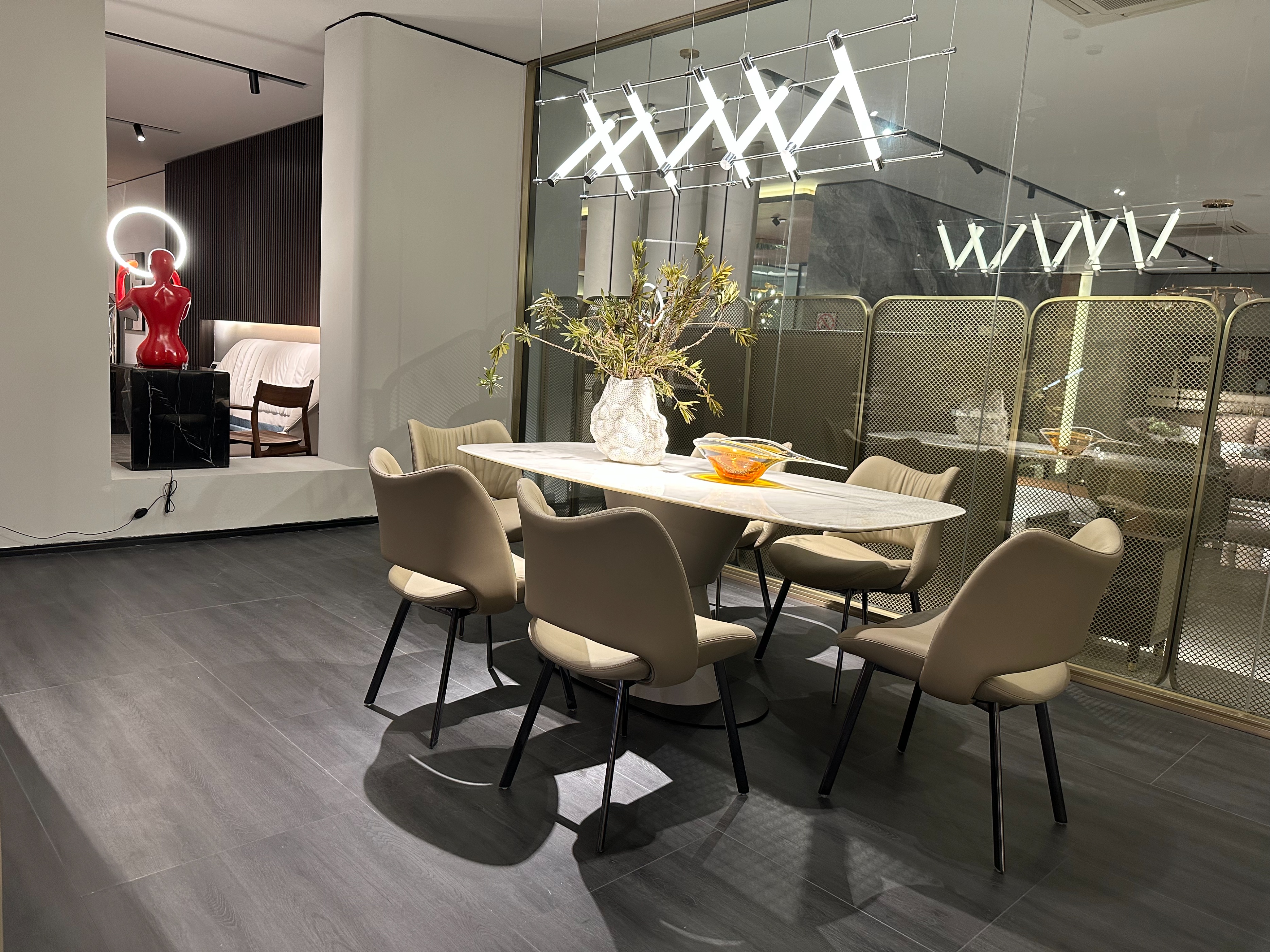 小户型极简风餐桌推荐,现代极简装修风格实木餐桌搭配