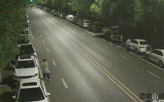 贴“涉黄”小卡片兼职？下陆公安抓获4名乱贴涉黄小广告的男子