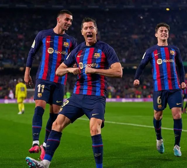 欧联杯曼联vs巴萨,欧联杯巴萨2-2战平曼联集锦