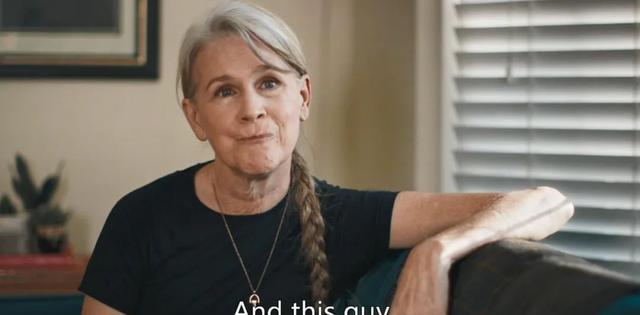 家暴、PUA、当众强奸，明星这个没心没肺的男人终于挨锤子了