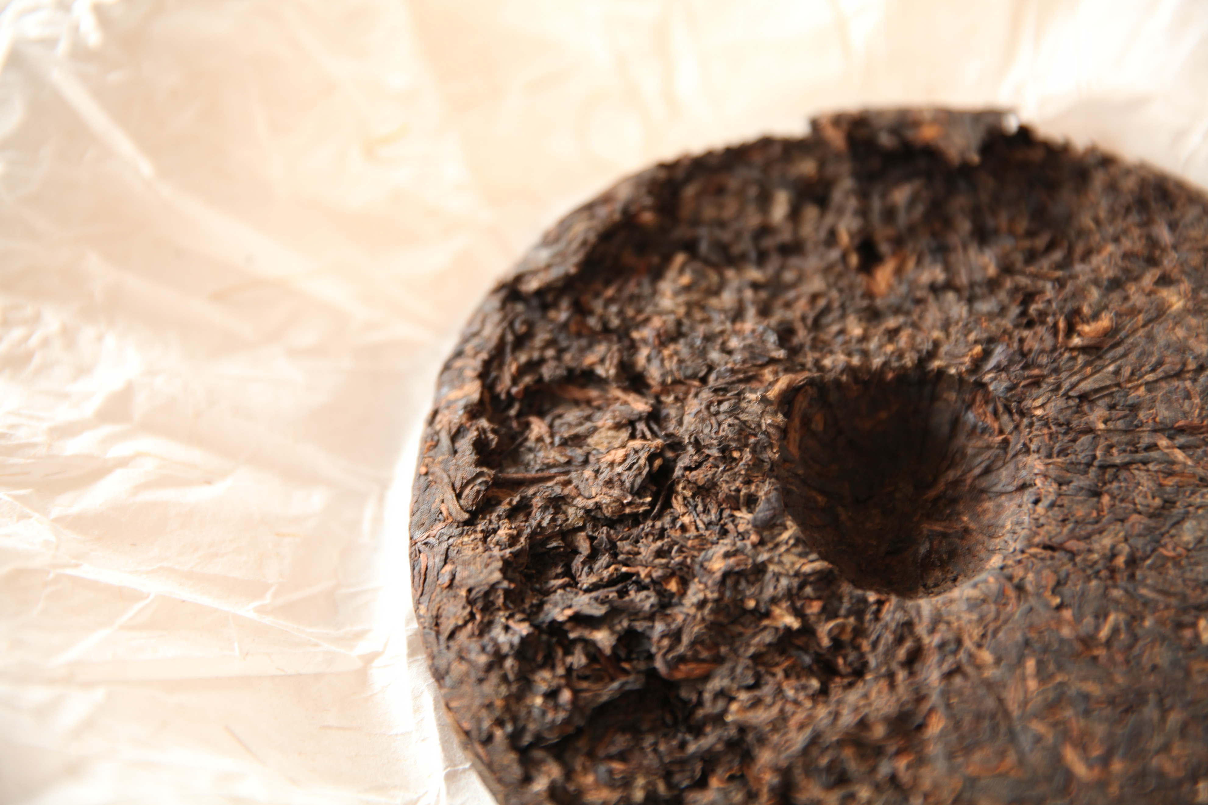 开明古韵2018枣香普洱熟茶200克,2018古韵沉香熟茶一饼357g