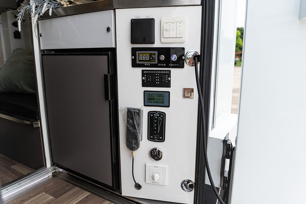 五十铃四驱轻卡房车最新,五十铃四驱柴油版单排硬顶房车