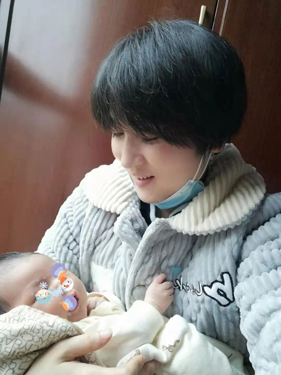 单亲妈妈为金钱而奋斗,单亲妈妈为孩子赚钱