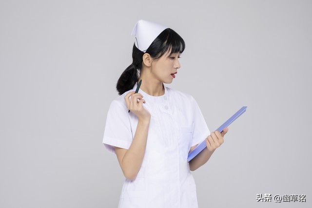 女护工陪护男老人,女陪护42集