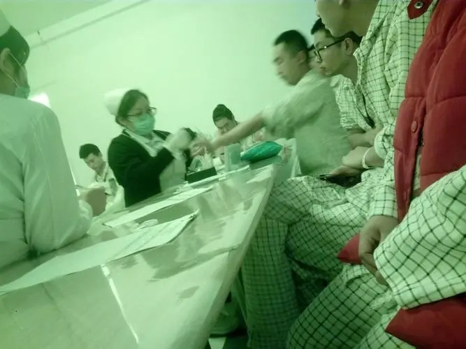 “出*身卖**体”7天赚10万！00后大学生赚快钱上瘾，要钱但不想工作