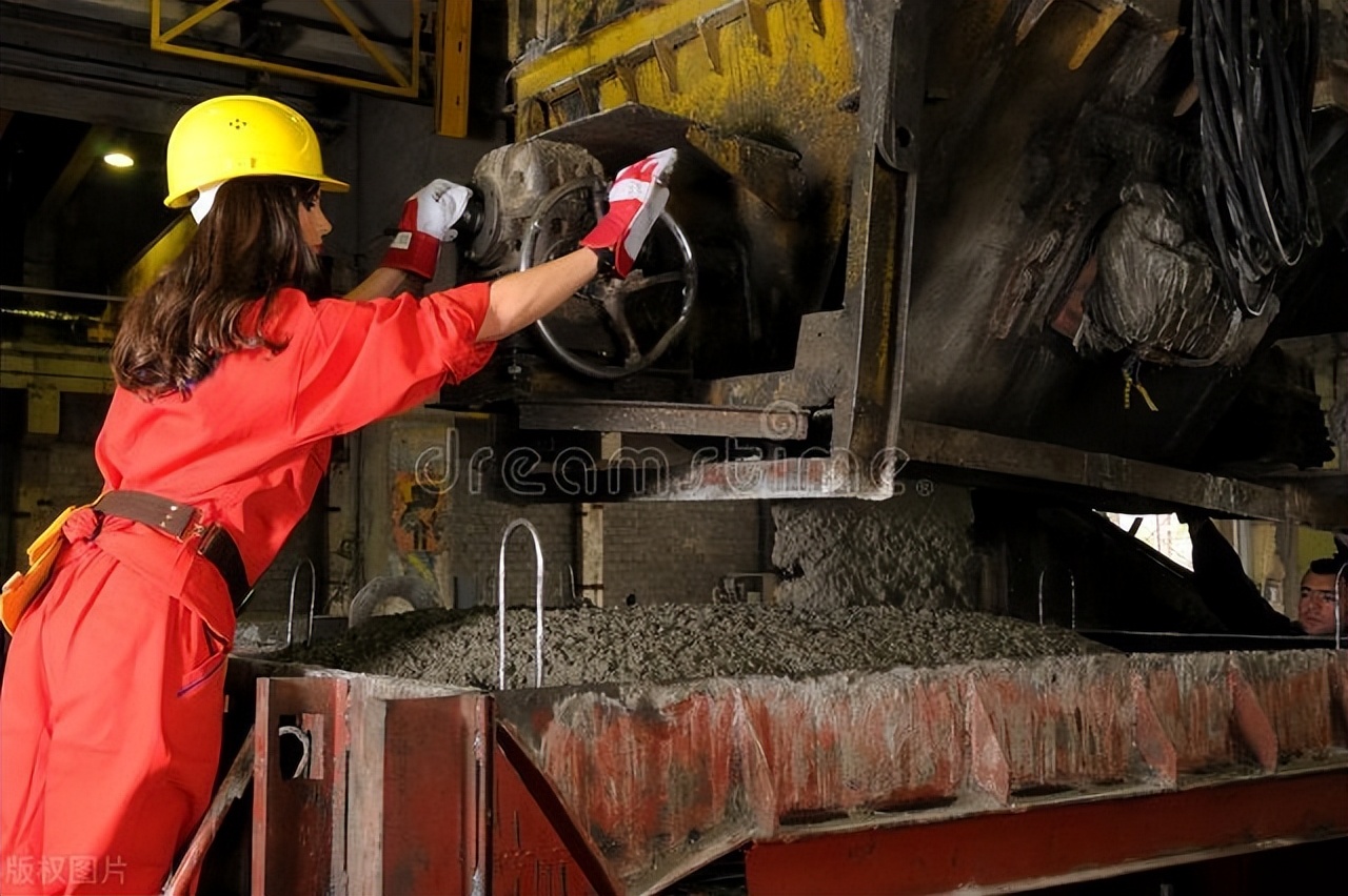 大学生暑期工进厂好吗,大学生暑假工在工厂里干什么工作