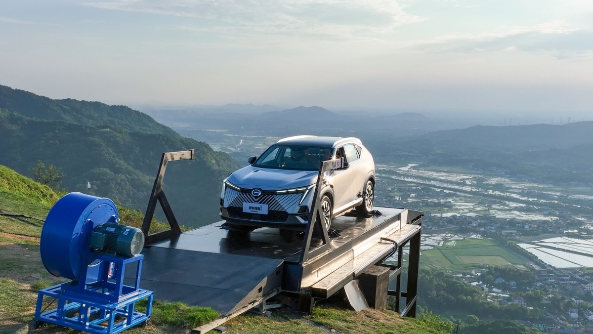 跑步机爬坡600卡实际消耗多少,180斤跑步机2公里爬坡消耗多少卡