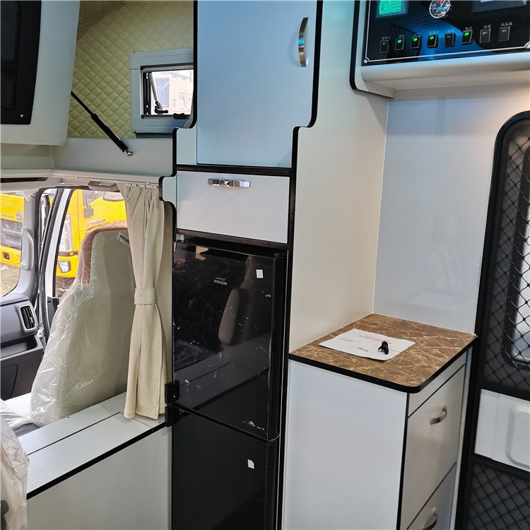 跃进房车h500平头,跃进h500后置厨卫轻卡房车