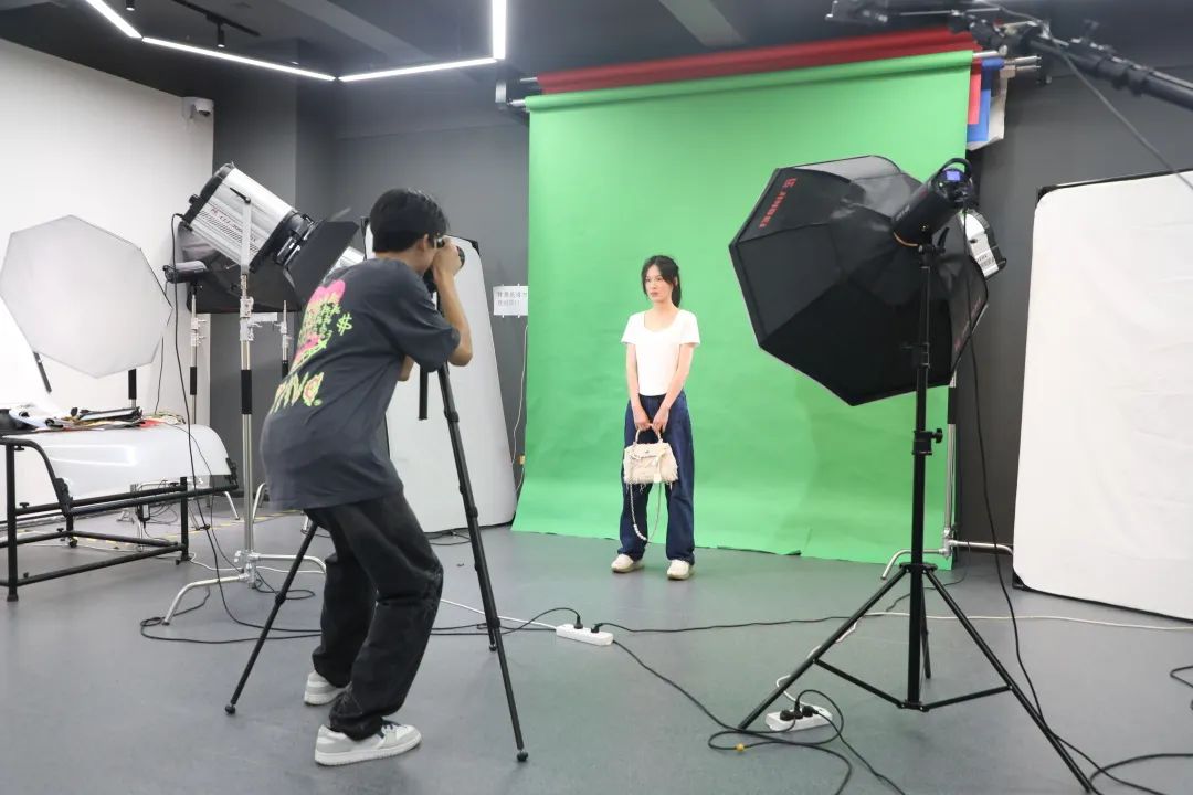 中南林业科技大学涉外学院招生线,中南林业大学涉外学院是公办吗