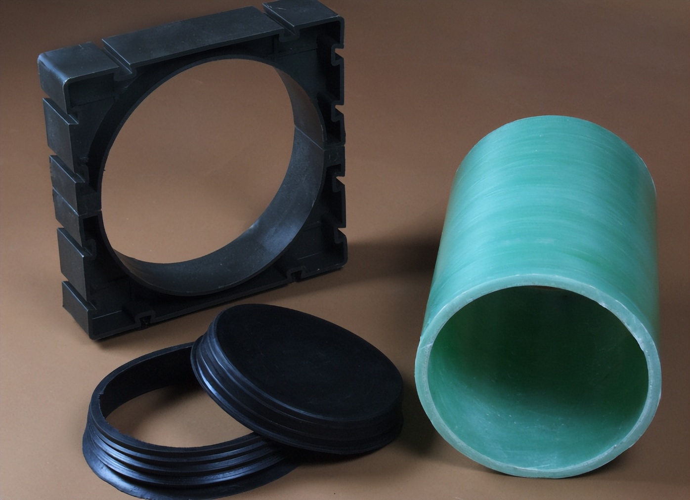 玻璃钢复合材料环保,玻璃钢防腐复合材料