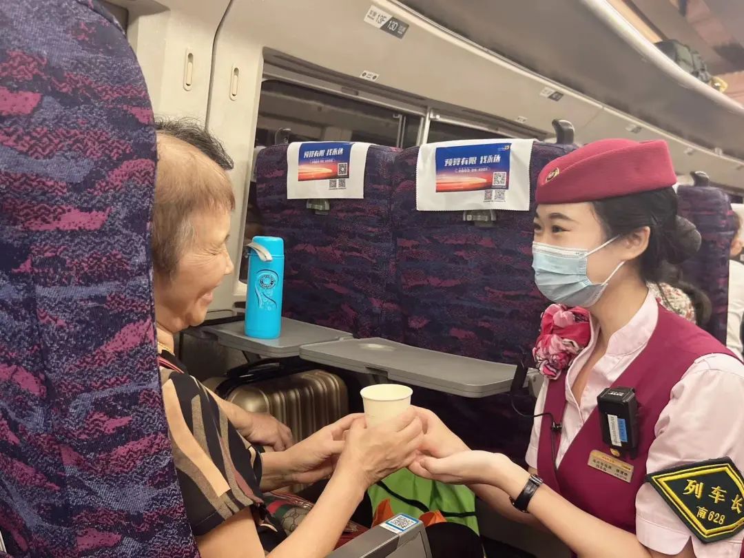 最美的列车长,最美列车长