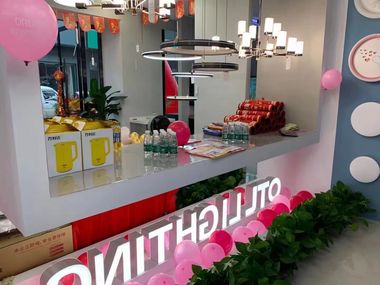 灯饰照明加盟代理电话,加盟灯具公司靠谱吗