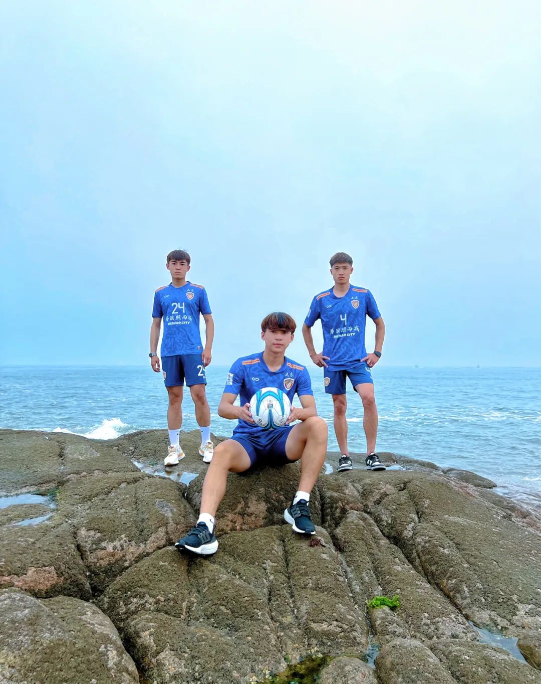 新赛季足球球衣公布时间,日照启宇球衣