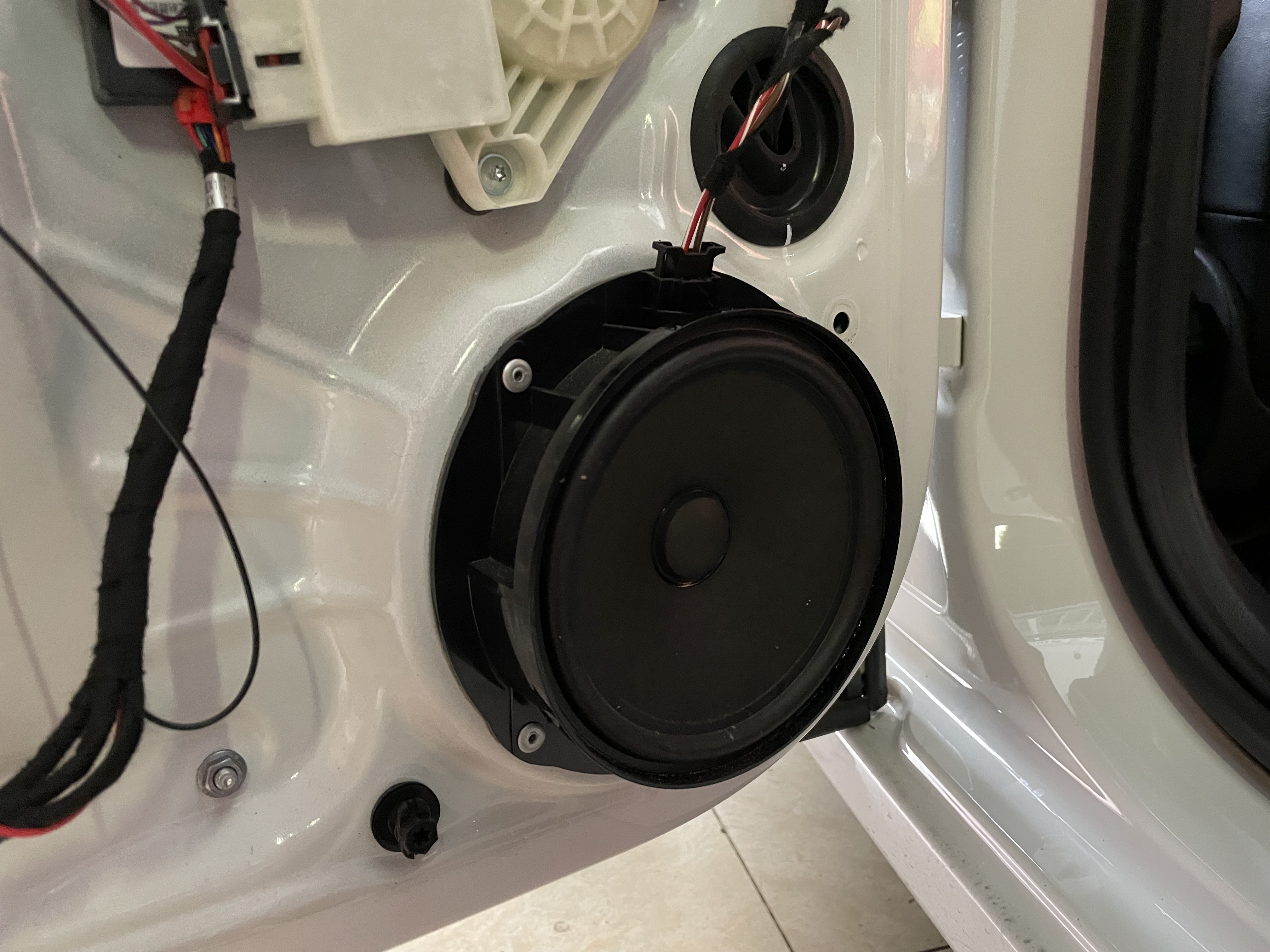 斯柯达明锐车载cd机改家用音响,无锡改装斯柯达明锐汽车音响