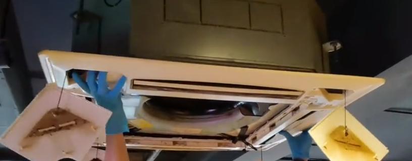 中央吸顶式空调如何拆卸查找漏水,吊顶式中央空调拆洗