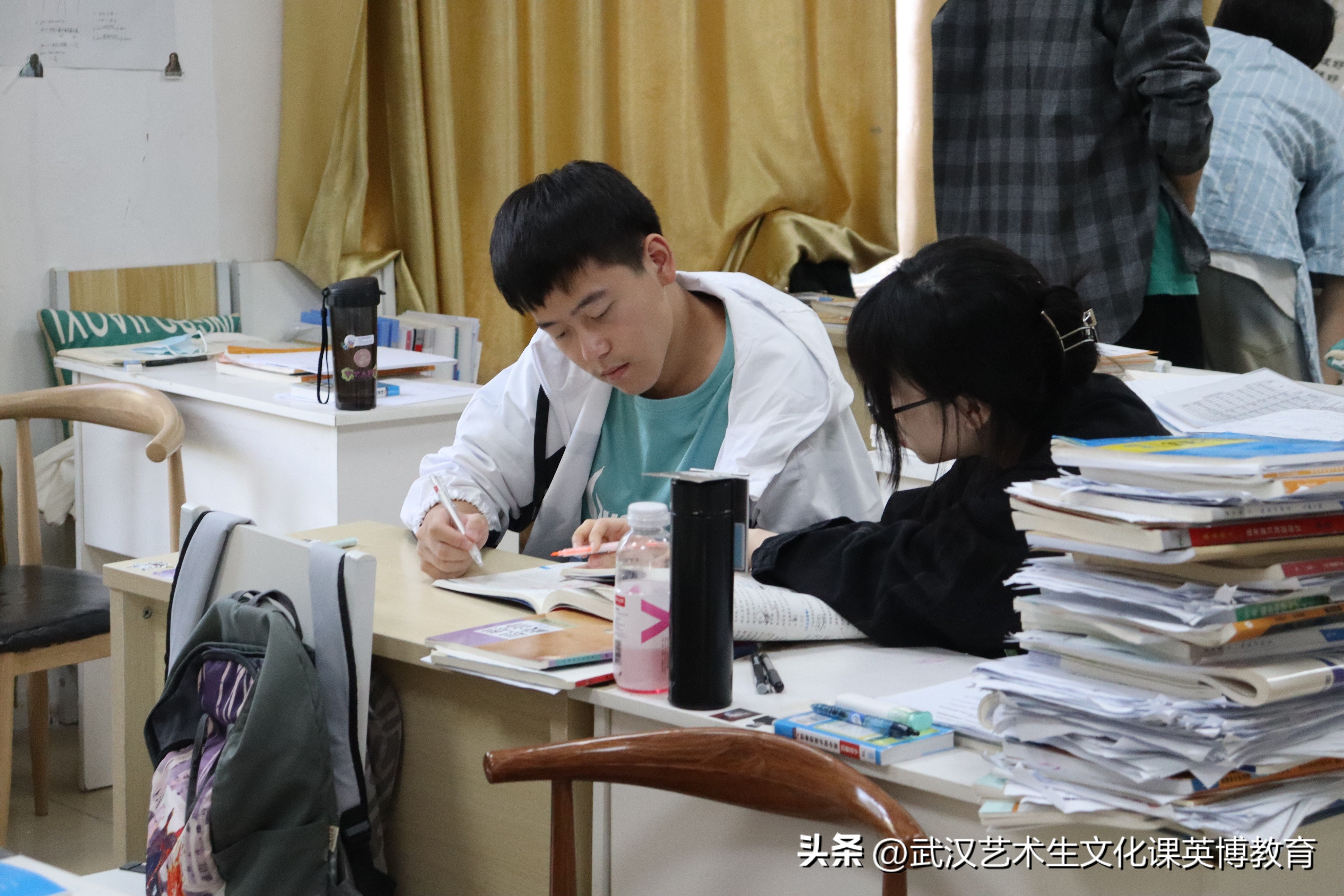 美术艺考生能考北京电影学院吗,武汉美术生文化课冲刺集训班