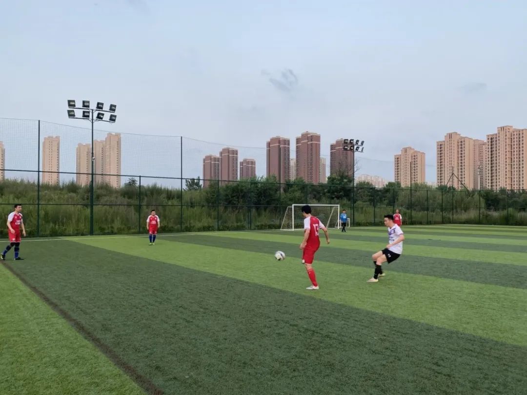 五虎杯足球赛,五虎杯足球联赛展开第二轮较量