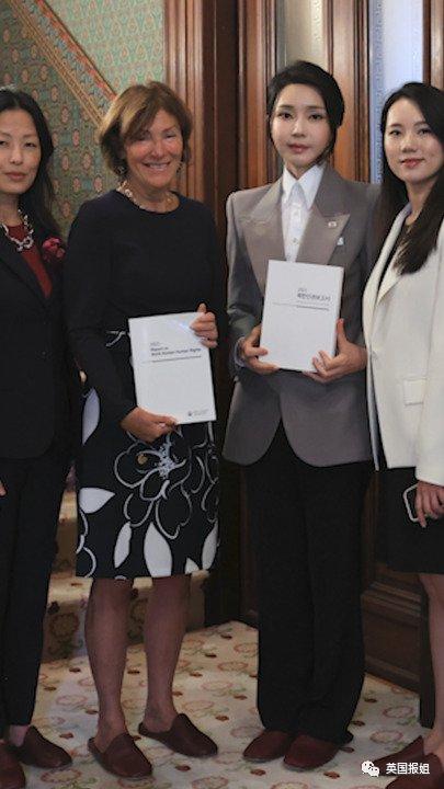 韩总统夫人访美,韩国总统夫人出访视频