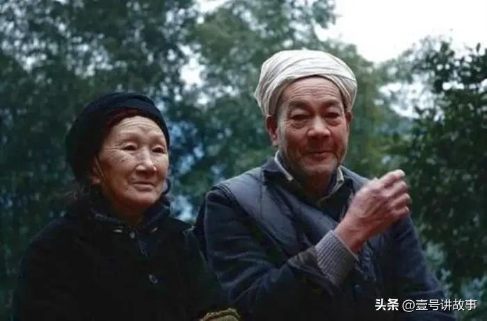 19岁小伙带29岁女子隐居深山50年,19岁小伙带29岁寡妇藏在深山50年