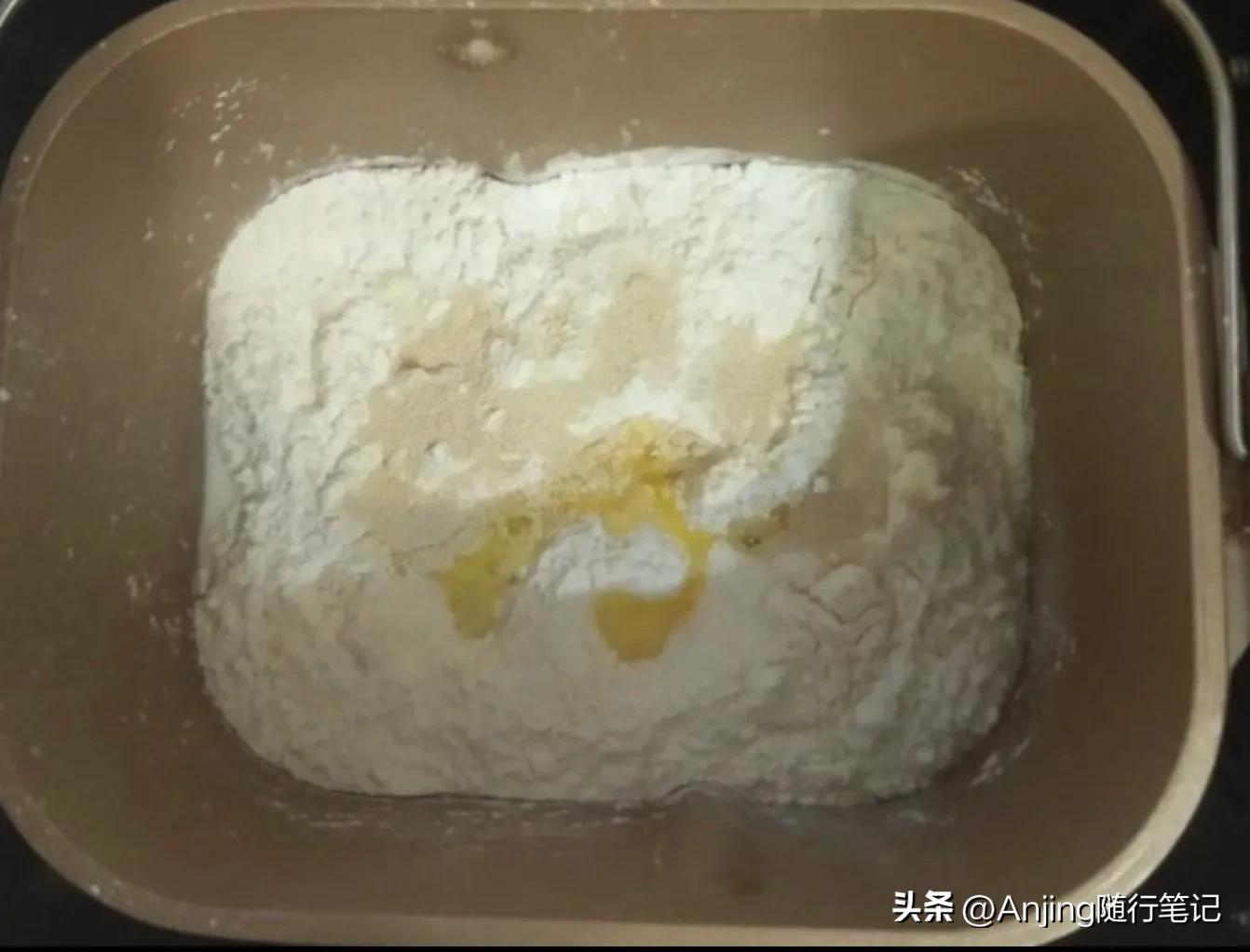 松下面包机揉面程序,面包机揉面和手工揉面区别