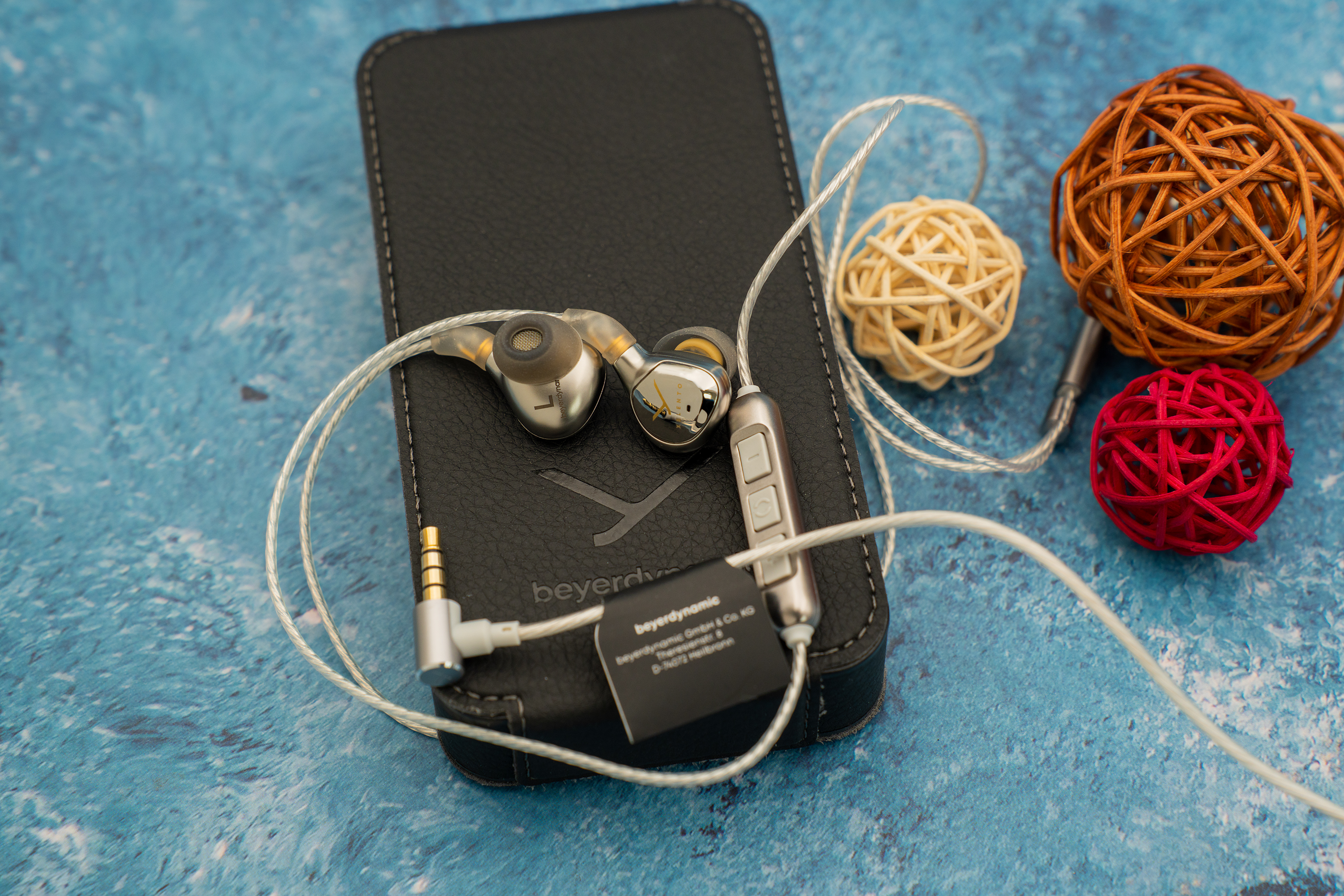 榭兰图新版和旧版区别,榭兰图普通版和黄金版什么区别