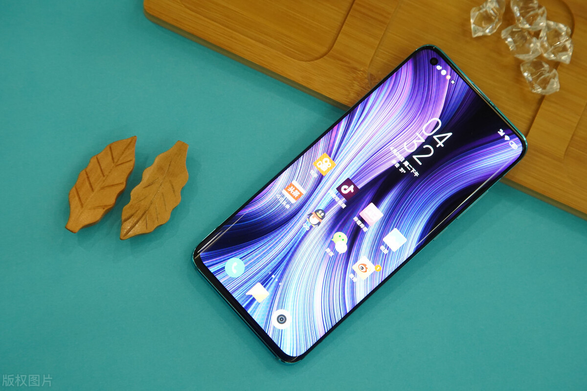 国产手机价格也很高是真的吗,国产手机的价格是怎么涨上去的