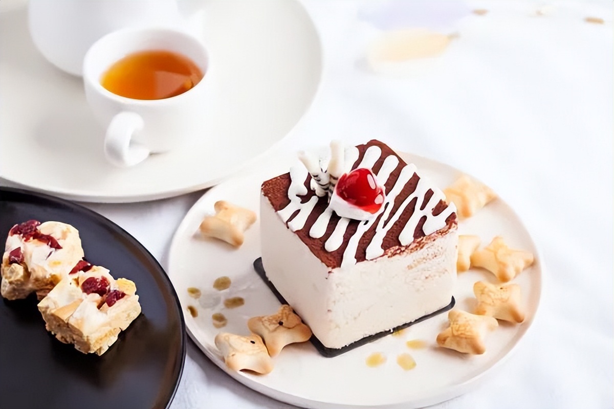 微波炉蛋糕的做法简单好吃,微波炉蛋糕的家常简单做法