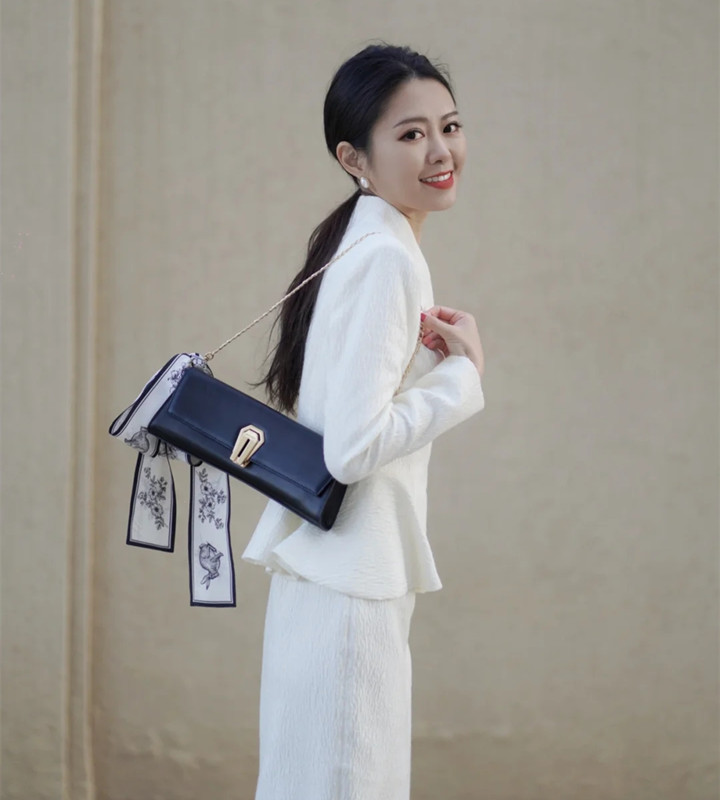 分享丝巾百搭系法,丝巾的100种系法小视频