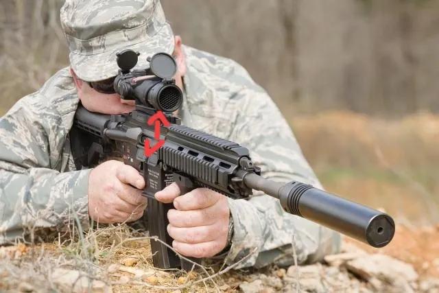 香港飞虎队换装sig556突击步枪,mp5香港飞虎队装备95步枪