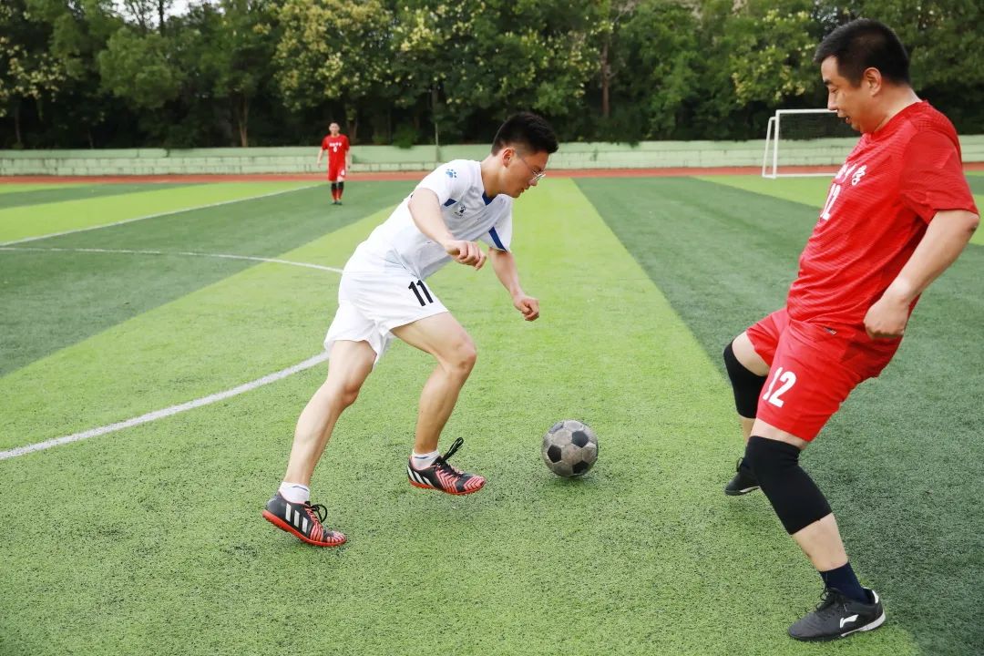 实验梧桐学校足球比赛,实验中学足球比赛