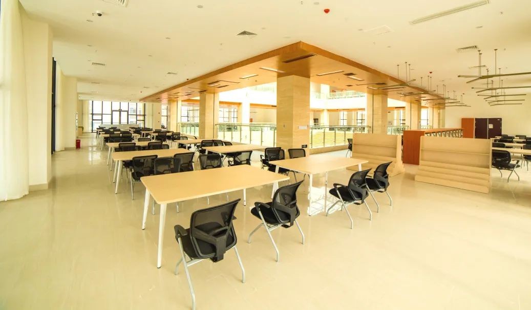 成都市实验外国语学校温江校区,成都市实验外国语学校有几个校区