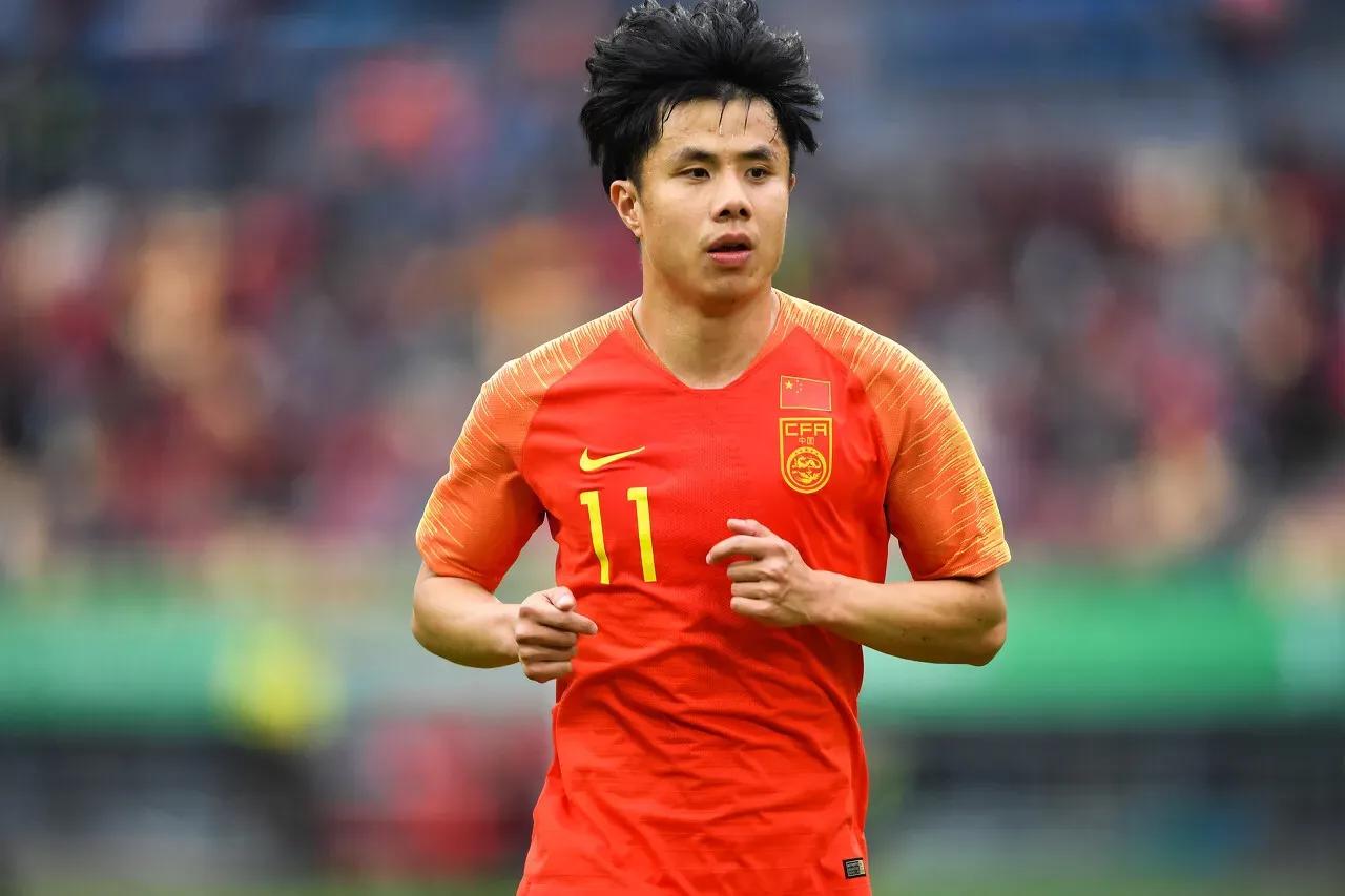 论国足1比3惨败越南,国足1比3不敌越南评述员