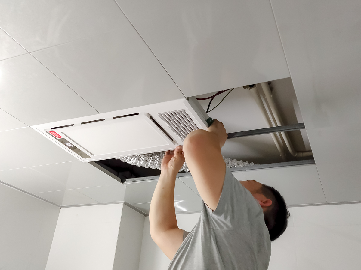 2000瓦浴霸与2400瓦浴霸的区别,网上卖二百多的浴霸怎么样