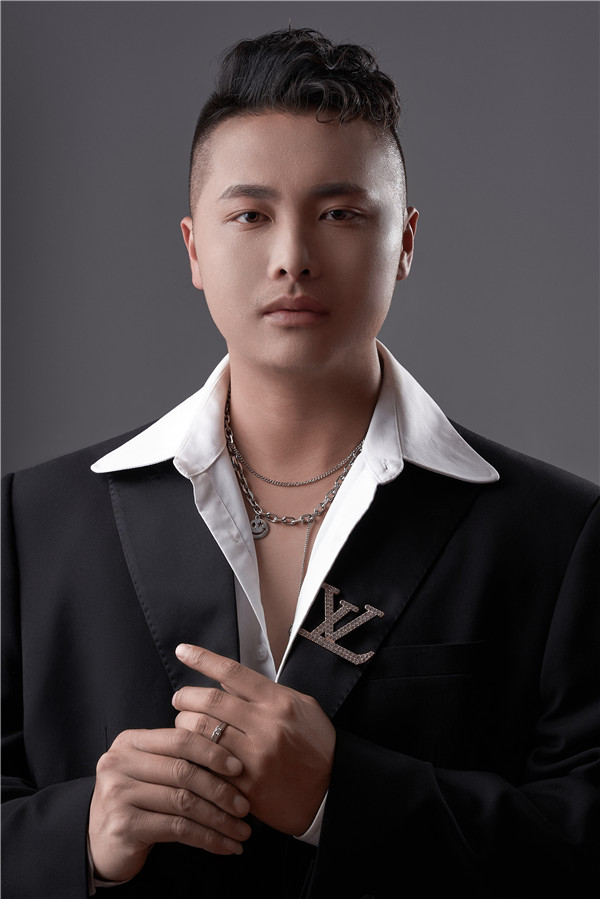 黑光访谈|专访摄影师CK，摄影师是记录生活的艺术家