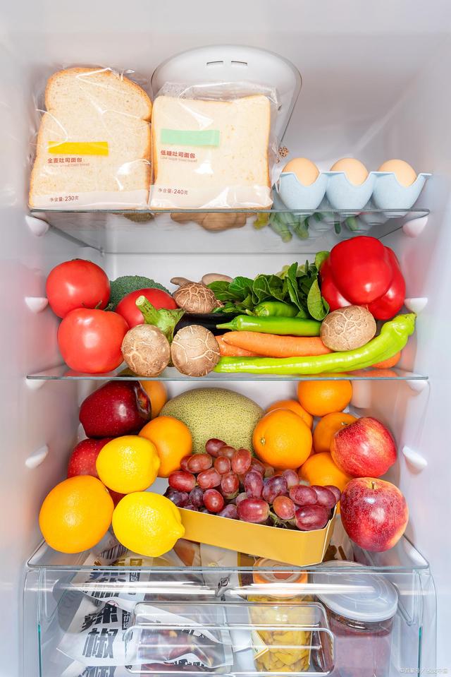 冰箱搬回家多久可以插电,冰箱买回来的时候多久可以插电