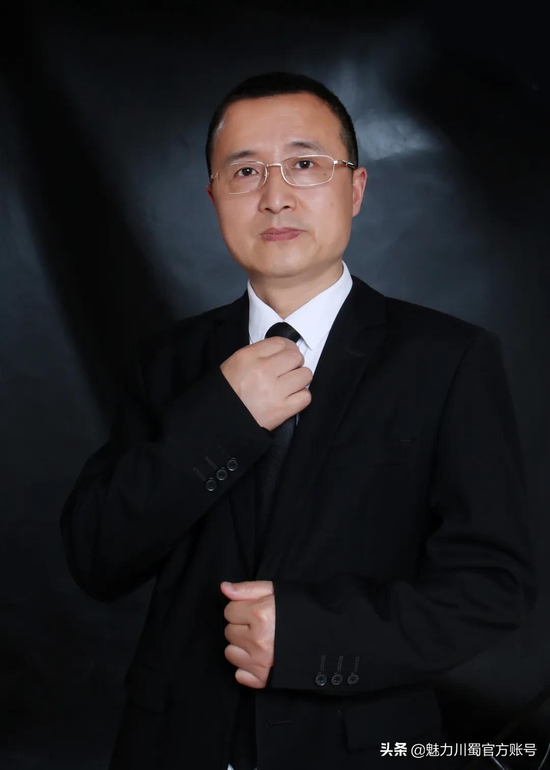 绵阳外国语学校李俊老师,绵阳外国语学校历史老师