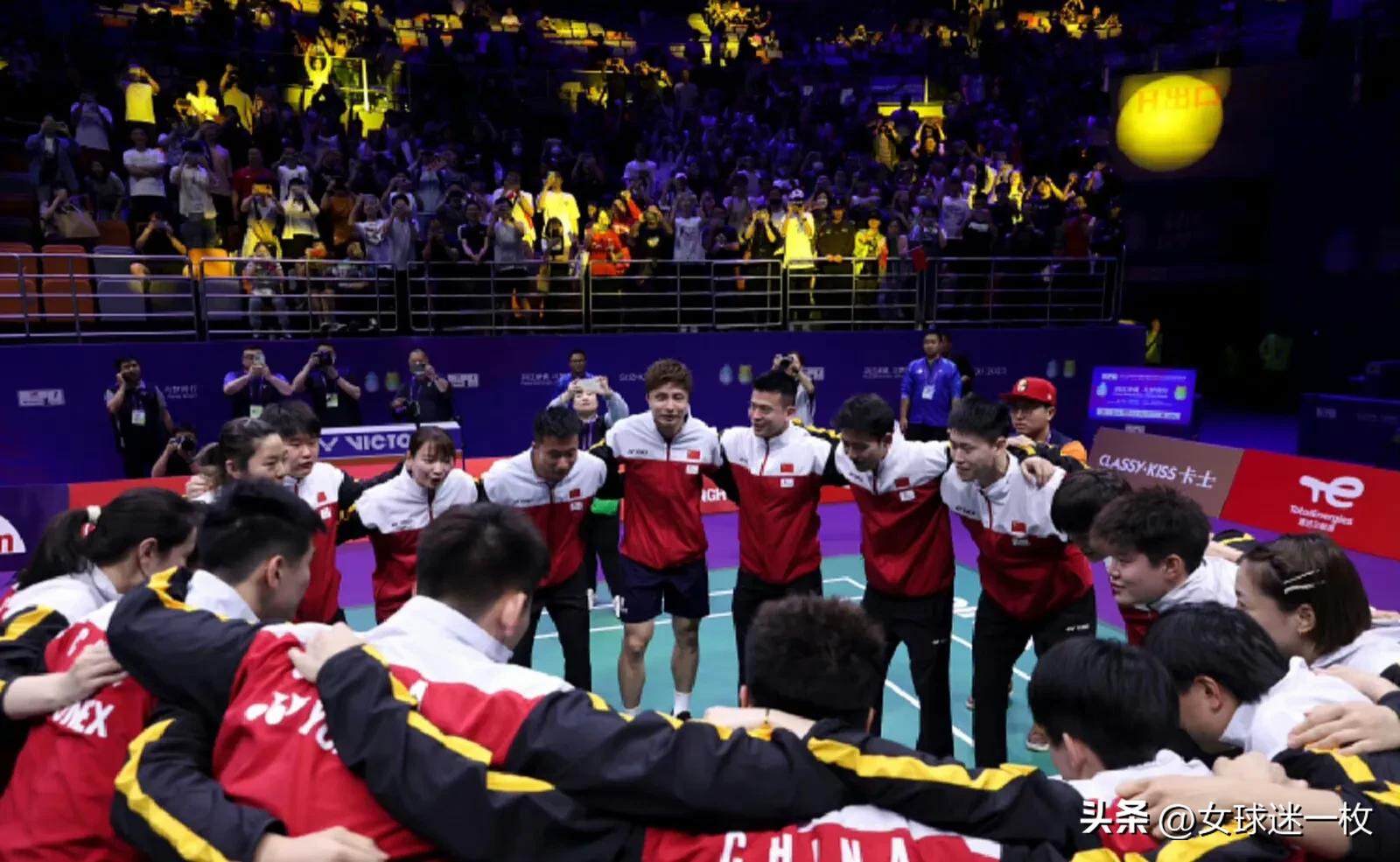 苏杯决赛石宇奇陈雨菲2-0取胜,石宇奇陈雨菲打雅思组合