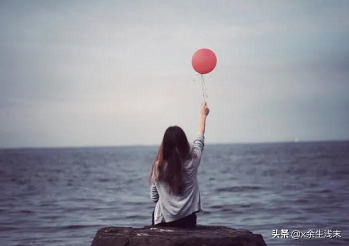 流年陌上,一抹烟火闲愁,红尘深处,惟愿时光清简,岁月静好