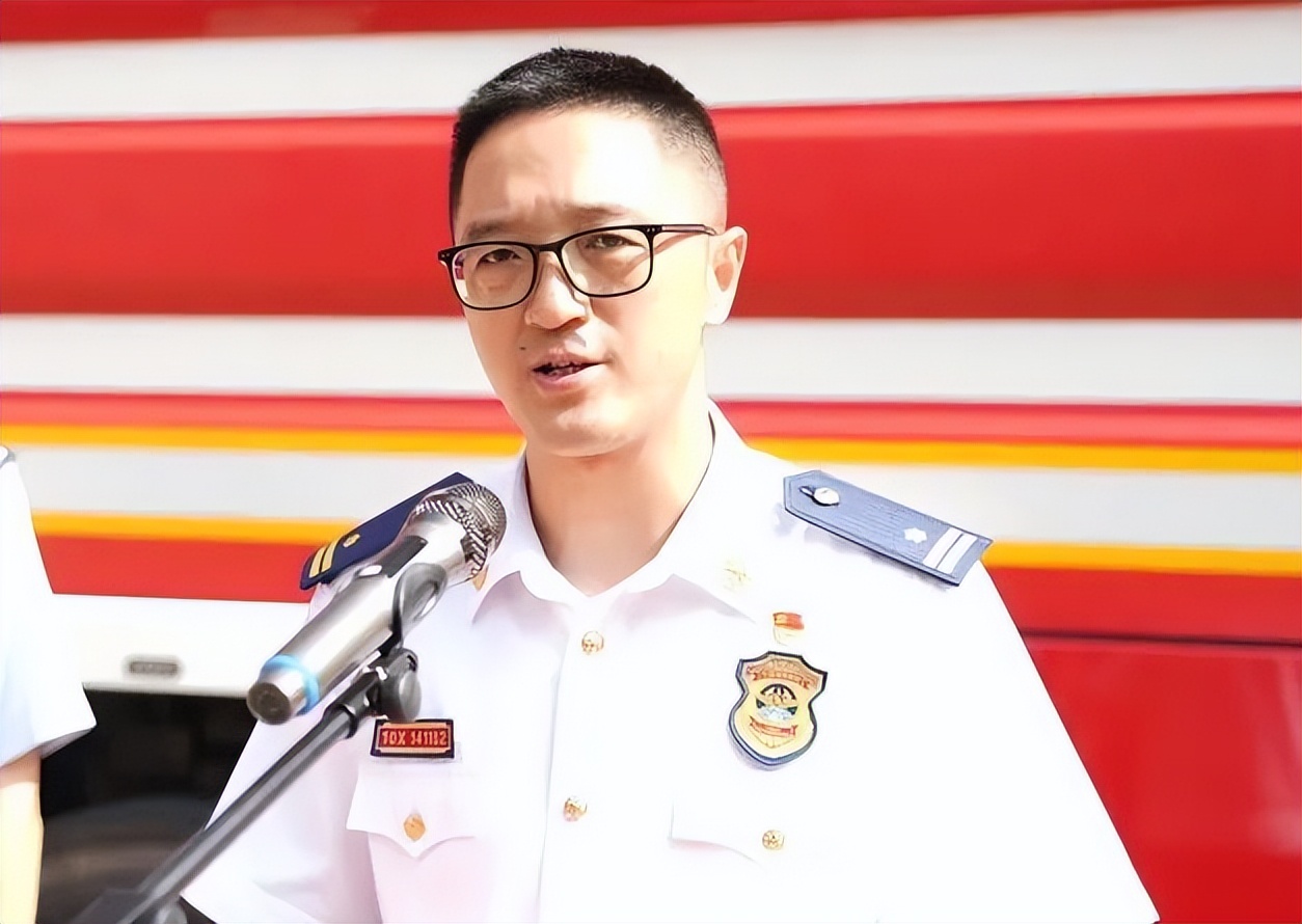 蓝焰守护哈利波特,蓝焰守护者