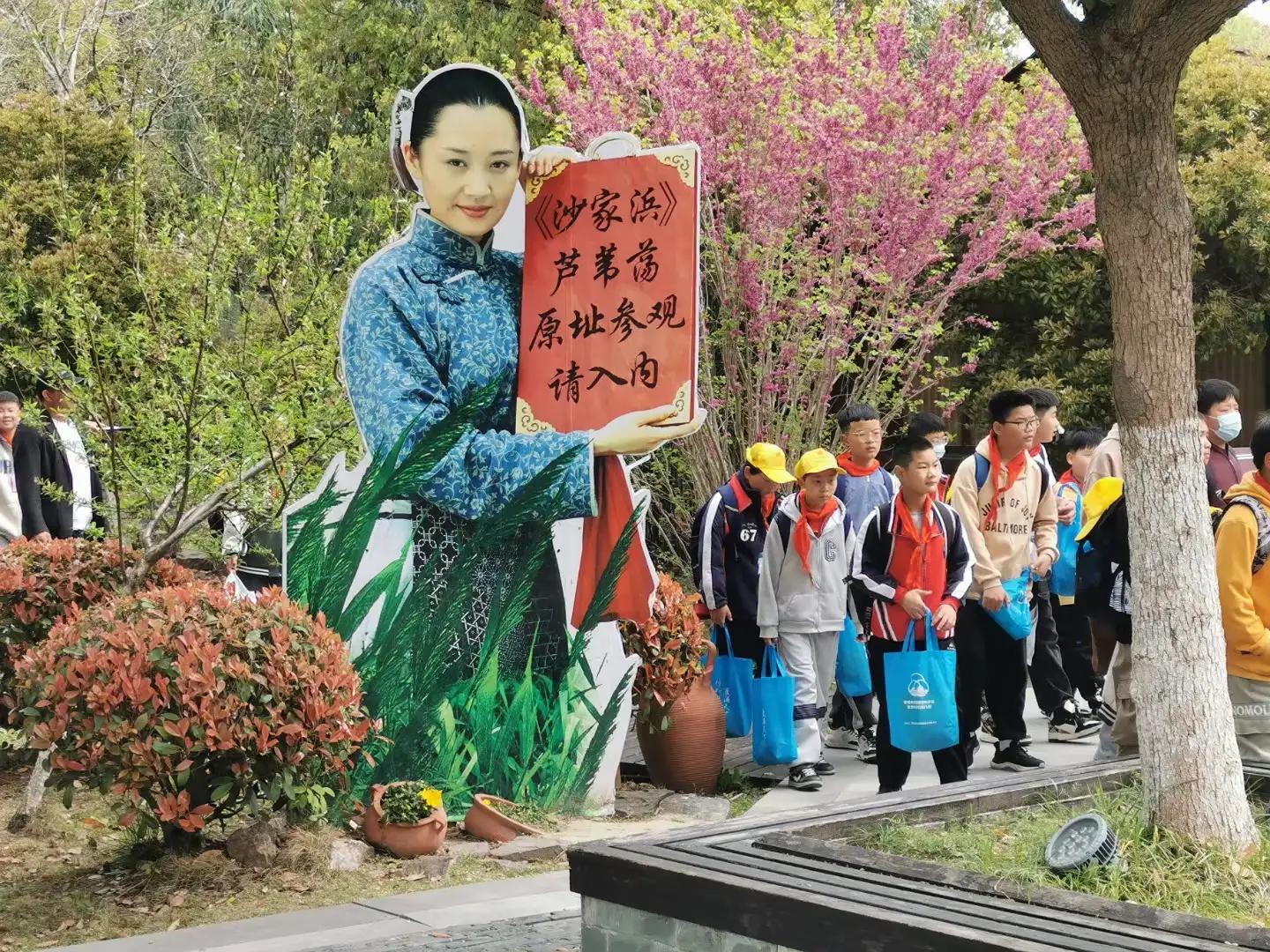 寰愬窞鍒伴噸搴嗗叚鏃ユ父,浠庡緪宸炲幓鏃犻敗鏃呮父