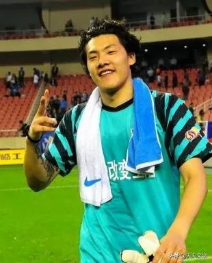 门将王大雷妻子赵立琴讲：他失败时你要鼓励他，胜利时要佯装淡定