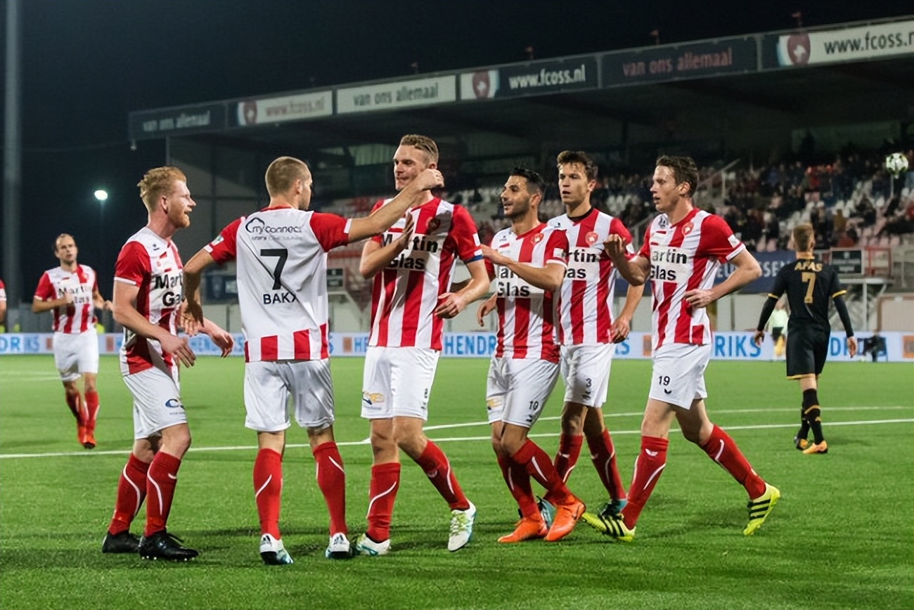 瓦尔韦克埃因霍温比赛结果,莱切斯特城vs埃因霍温比赛直播