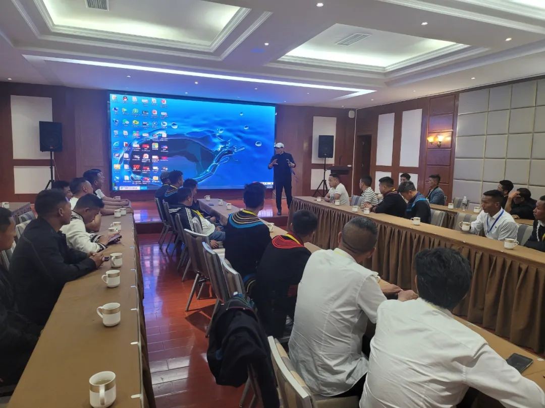 携手并进脱贫攻坚,携手乡村振兴共同富裕