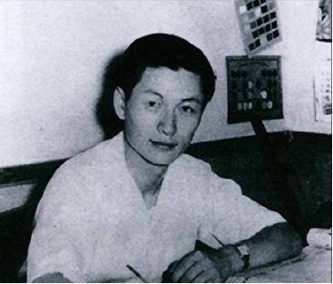 韩国财阀多可怕?娶三老婆、玩弄女星、操控总统,称没人敢审判他